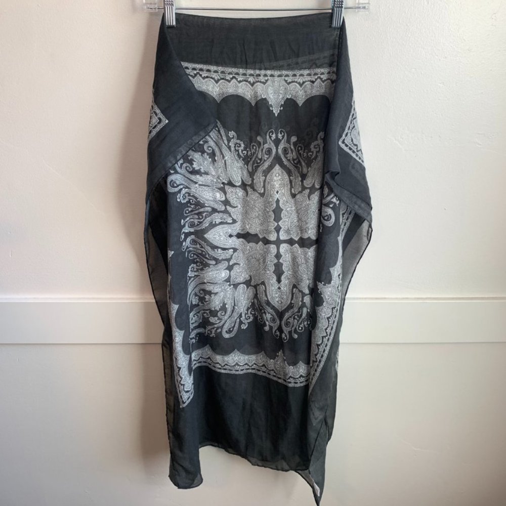 Charming Charlie Gray & White Patterned Scarf